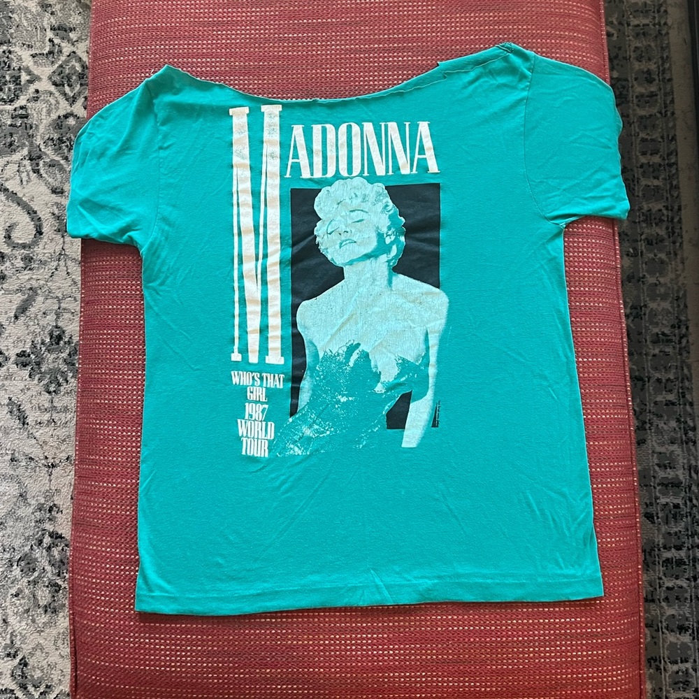 Green vintage Madonna 1987 concert tee